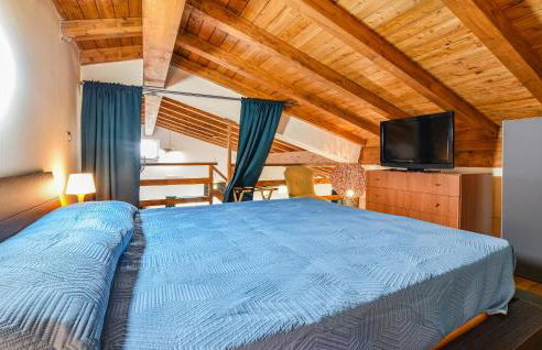 Amazing Home In Castiglione Di S - Foto 19