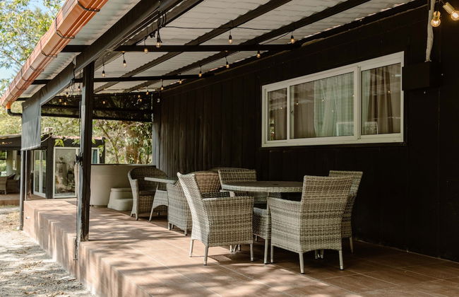 Mangoya Lounge - Photo 6