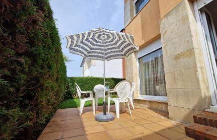 Chalet Adosado con jardín - Foto 14