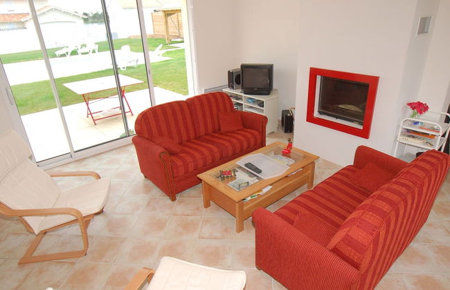 Spacious Villa With a Private Pool on a Golf Course in Loire - Foto 31