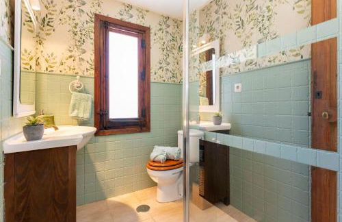 Villa con piscina cerca de la playa - Photo 37