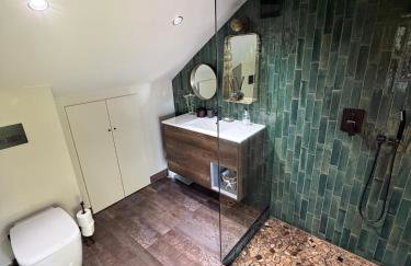 The Ridge London - Luxury Designer Villa with hot tub and sauna, Bexley borough of London - Foto 24