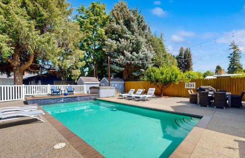 Farmhouse Minus the Farm - Foto 26