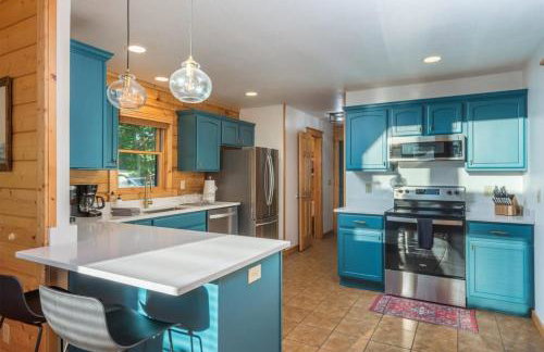 2 Cabins ~ Sleeps 22 ~ 100 Feet Apart ~ Ski in out - Foto 20