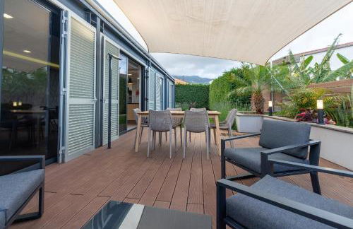 The Jolie - A Retreat in the City in an Entire House - Foto 33