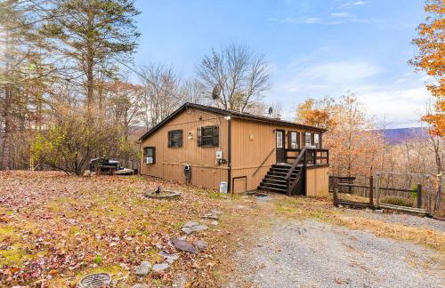 River Access Cabin with Hot Tub, Fire Pit, & WiFi! - Foto 6