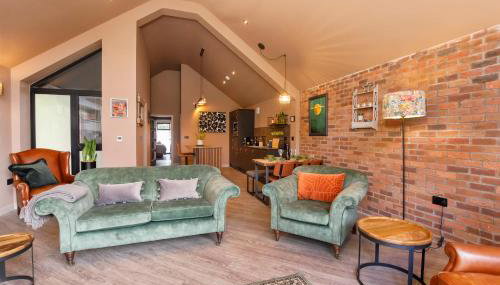 The Warehouse with Free Parking - Foto 4