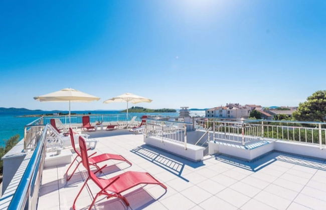 Lovely Apartment in Pakostane With Terrace - Photo 14