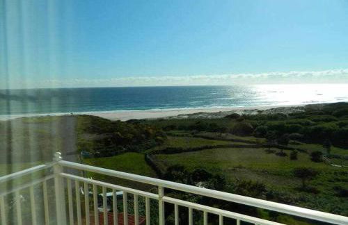 Piso en primera línea de playa en Lariño - Foto 3