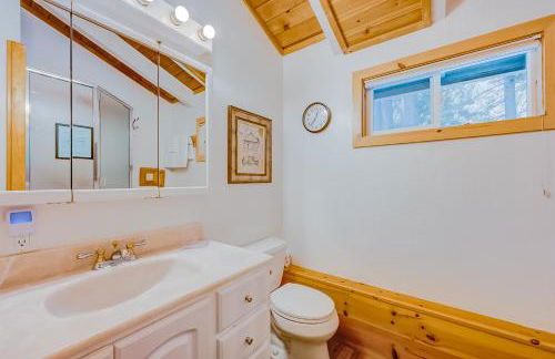 Cabin in the Woods - Photo 16