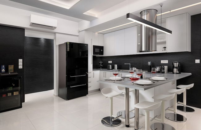 Rhodes Skyline Suite With In Door Jacuzzi Sea View - Photo 16