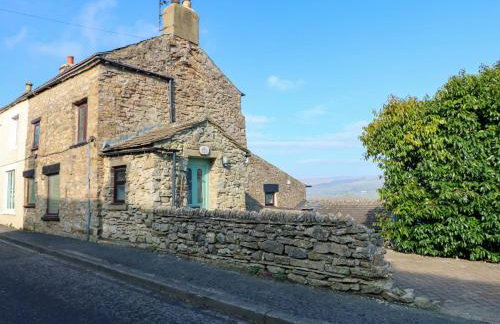 Eastend Cottage - Photo 1