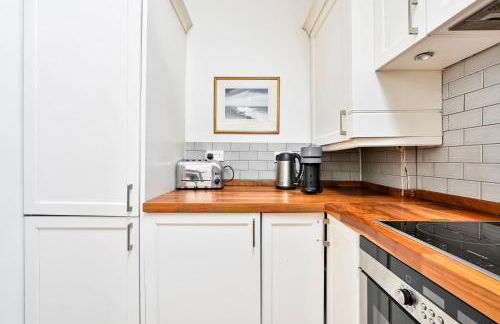 Argyl - Traditional Mews Home in Westminster with Parking - Foto 13