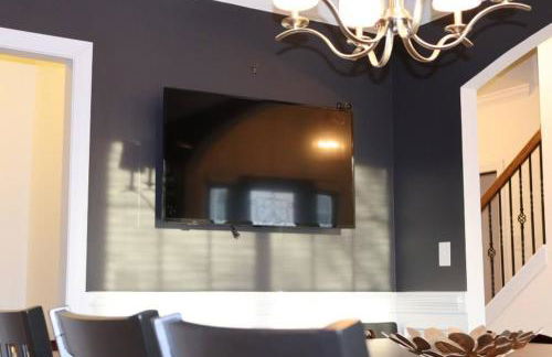 Convenient Remote-friendly suburban oasis - Foto 5