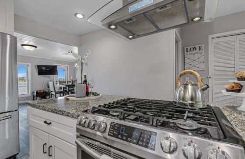 Renovated Lake Cabin with Fire Pit and Kayaks - Photo 16