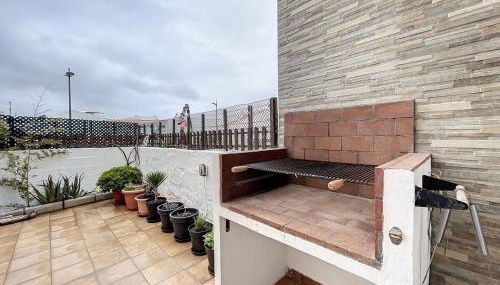 F96 Apartamento ubicado en el corazón de Fornells - Photo 2