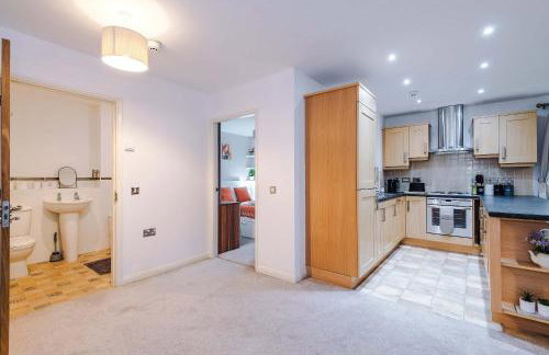 Sleek 2BR Altrincham Home Parking Near Station - Foto 19