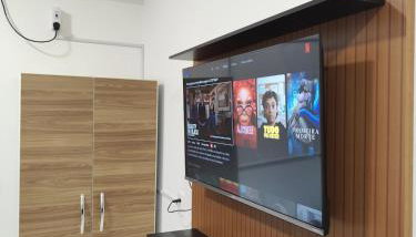 Studio Bem localizado, WIFI Rápido, Ar Condicionado e Estacionamento 1 - Foto 2