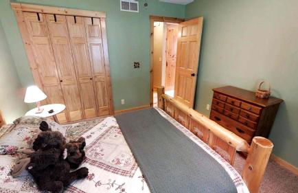 Lakefront Hideaway - Foto 40