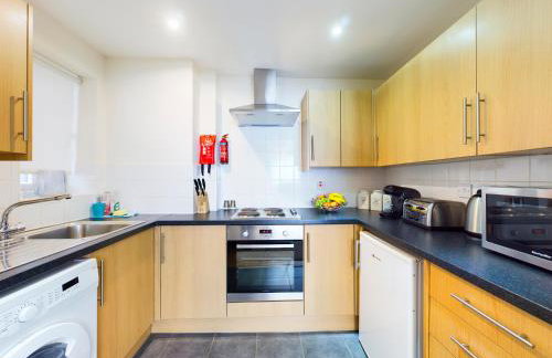 Bright 2 Bed Apartments in Marston Oxford, Free Parking, OX3 Near John Radcliffe Hospitals & University Parks - Foto 55