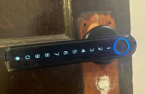 Cozy room in 2nd floor - near Airport & Lakewood - Foto 4