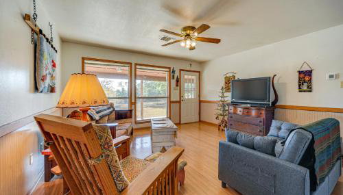 Pet-Friendly Hill Country Retreat with Deck! - Foto 3