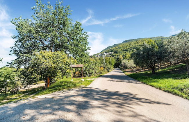 Vibrant Cottage near Lake in Bomba - Foto 38