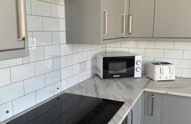 Luxury Three Bedroom Duplex Apartment Torquay Marina - Photo 6