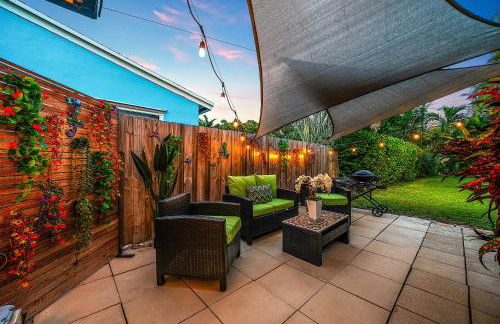 Coastal Harbor, King Bed, Pickleball Gear, Golf set, BBQ- 1 dollar rides to Beach, by Maven Vacation Rentals - Foto 32