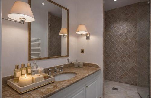 Le Suite Napoléon - Luxe et Sérénité au Cœur de Cannes - Foto 12