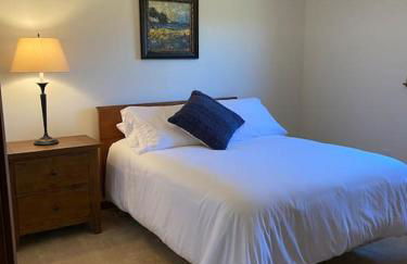 Dave & Susie's Place Across from Notting Hill Farm! - Foto 21