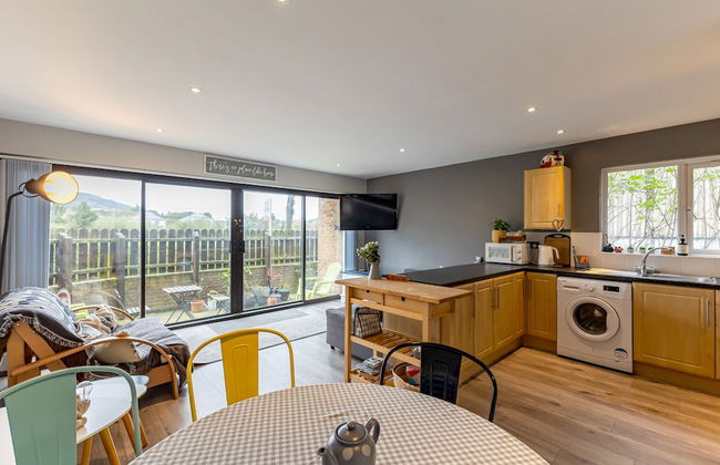 Central Apartment 3B - Photo 1