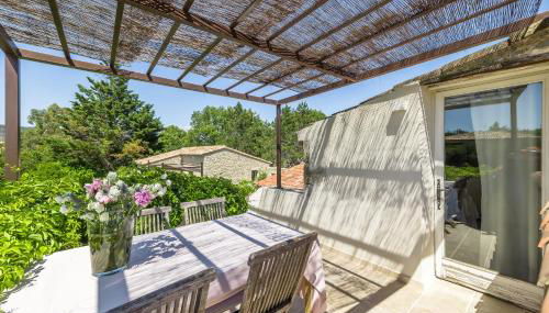 Mas Oréa Sous la glycine - Photo 4