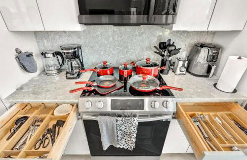 Ocean Wave Deluxe Brand New Apartments - Foto 8