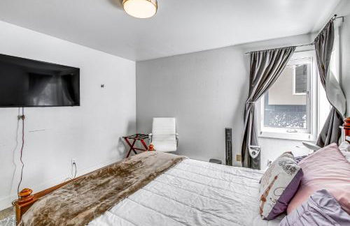 Near Hiking Cozy Anchorage Retreat with Fireplace! - Foto 18