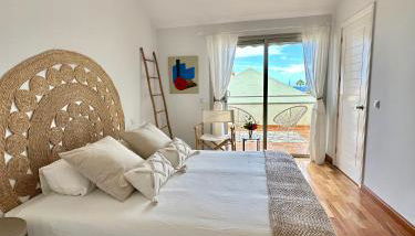 Casa con terraza y piscina en Pasito Blanco, cerca de Maspalomas - Foto 1