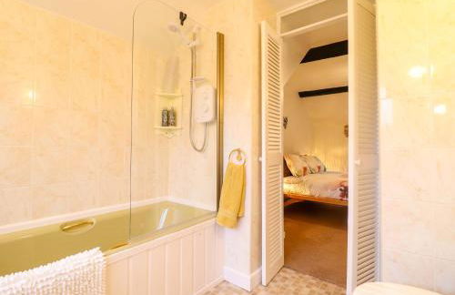 Bryn Y Garreg Cottage - The Wireless Tech Free Farm - Photo 23