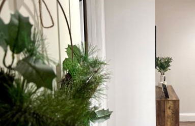 Winter Getaway - Luxury Bungalow w Games Room - Photo 15