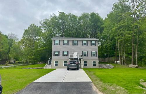 Escape to Luxury in the Poconos Your Year-Round Family Retreat - Foto 1