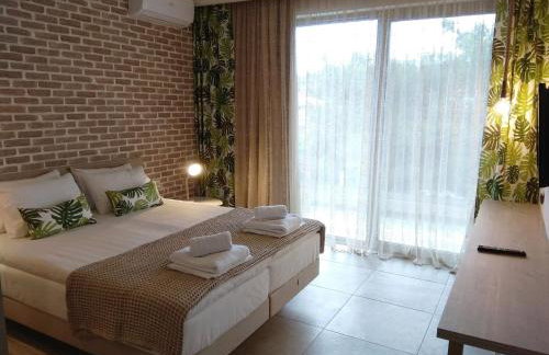 The Archontariki - Photo 1