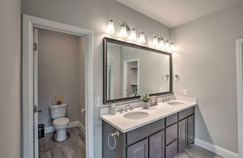 Aledo Home Covered Patio and Yard, Near Fort Worth! - Foto 11