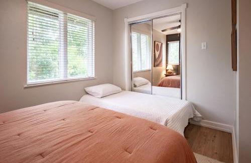 Downtown Bryan Treehouse Hot Tub and Peaceful Escape - Photo 30