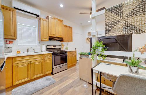 Work and Play! Studio Retreat 2 Mi to Dtwn Riverside - Foto 2