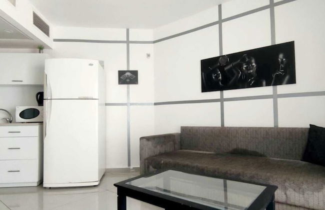 SHaYaSH apartments Leonardo Bat-Yam - Foto 51