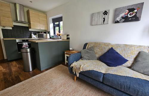 The Annexe Cheadle Hulme - Photo 8