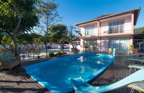 Casa em Bombinhas com piscina - Foto 1