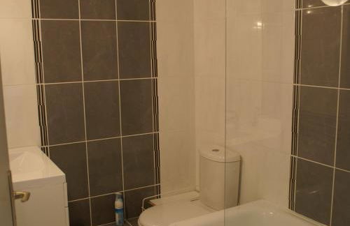 Studio 3 couchages au pied des pistes avec balcon - FR-1-557-86 - Foto 4