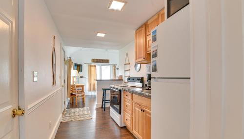 Lake George Waterfront Cabin with On-Site Marina! - Foto 3