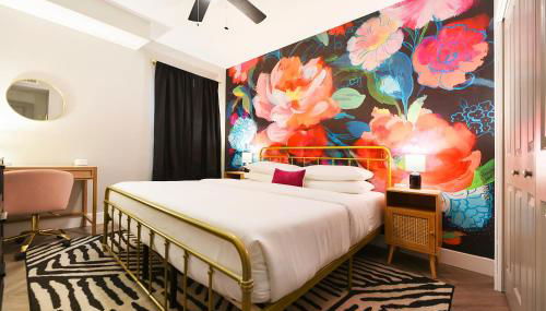 HostWise Stays - 2 King Beds, Free Street Parking, North Side Gem - Foto 2