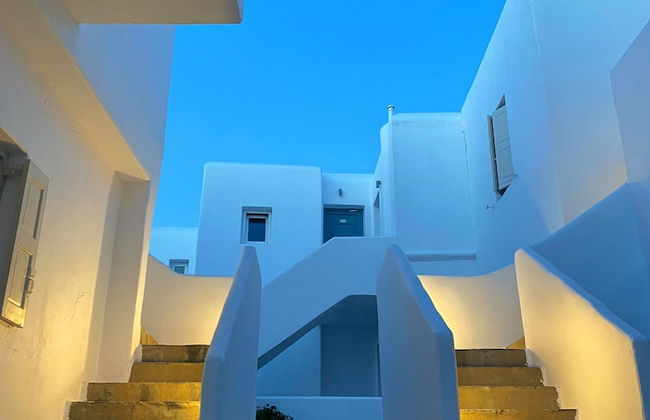 Mykonos Twins - Photo 68